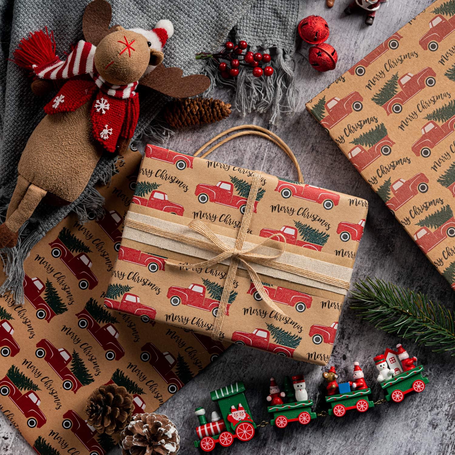 WRAPLA Christmas Wrapping paper - Kraft Paper with Red Green Car Pattern For Wedding, Birthdays, Valentines, Christmas - 5 Roll - 76 cm X 3 m Per Roll