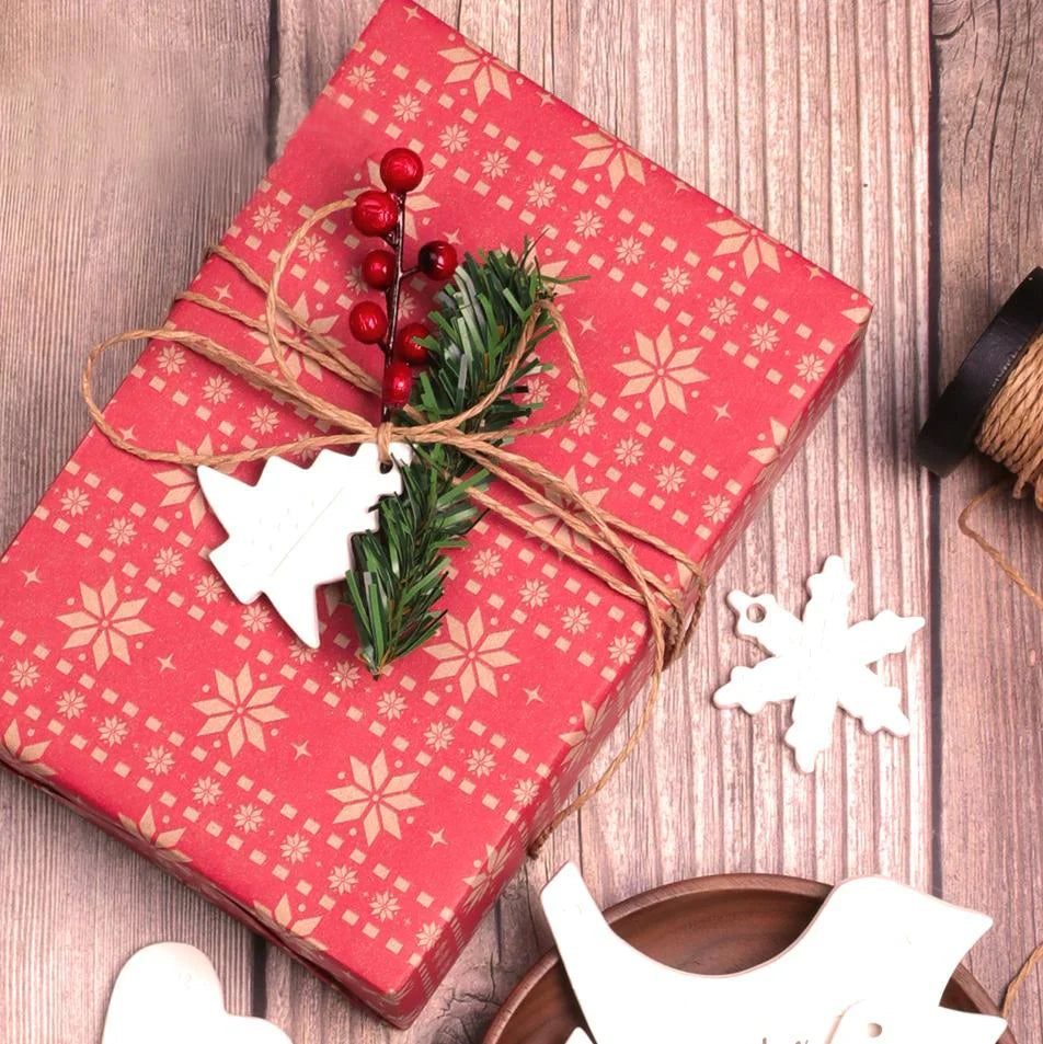 WRAPLA Christmas Wrapping Paper - Kraft Paper with Red and Green Pattern for Wedding, Birthdays, Valentines, Christmas - 5 Roll - 76 cm X 3 m Per Roll