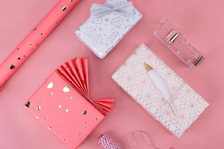 WRAPLA Christmas Wrapping paper - Pattern For Wedding, Birthdays, Valentines, Christmas Party- 2 Rolls 76 X 305cm, 3 Rolls 76 x 200cm