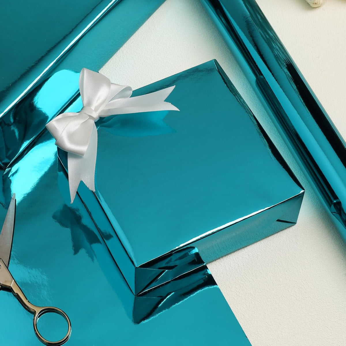 WRAPLA Green Metallic Christmas Wrapping Paper, Solid Color Roll