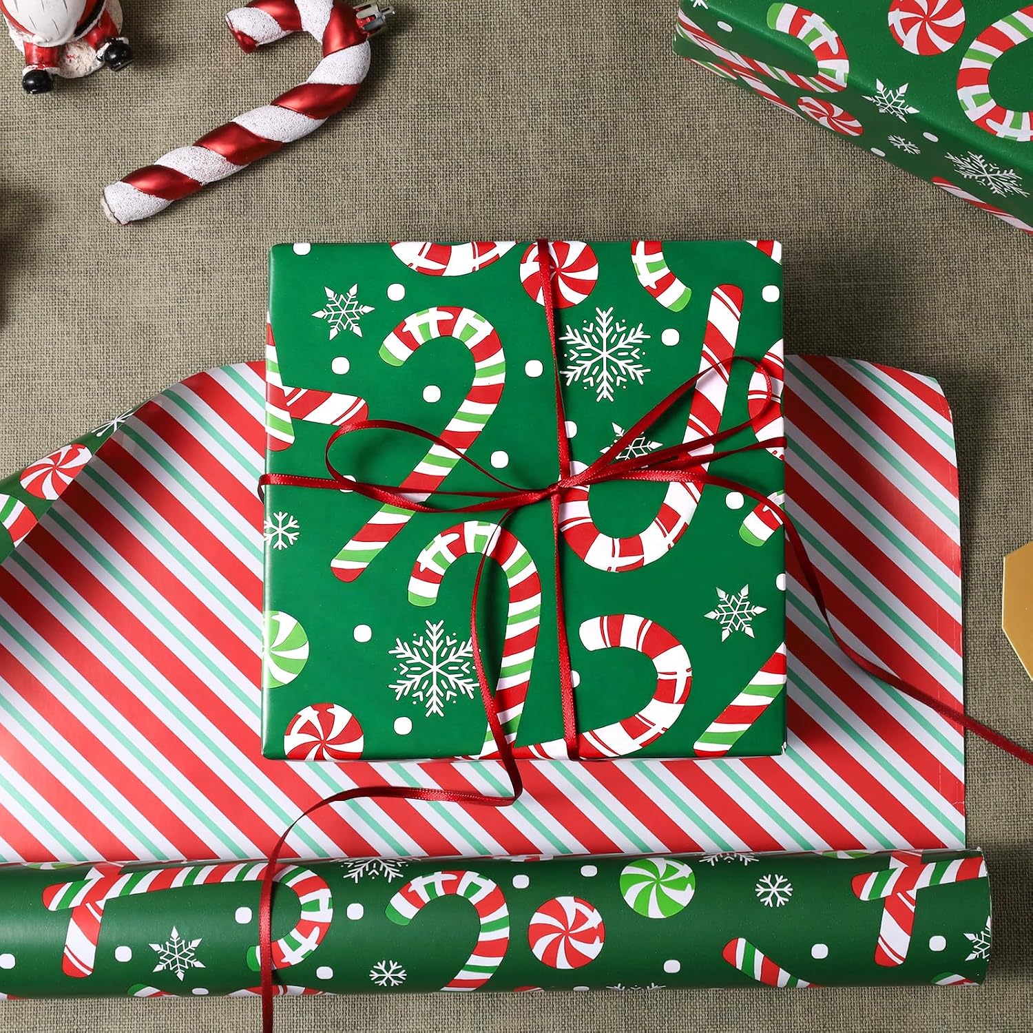 WRAPLA Reversible Christmas Wrapping Paper, Candy Cane Stripes 43cm x 10m