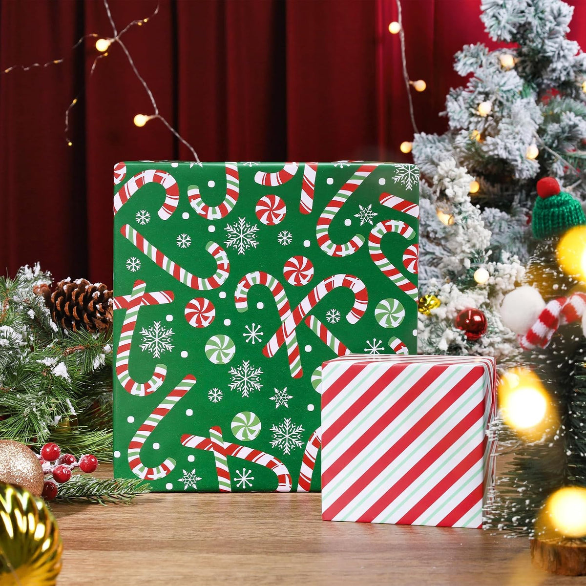 WRAPLA Reversible Christmas Wrapping Paper, Candy Cane Stripes 43cm x 10m