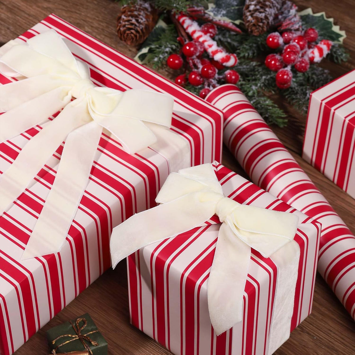 WRAPLA Reversible Christmas Wrapping Paper, Candy Cane Stripes 43cm x 10m