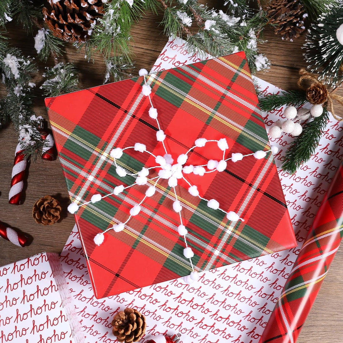 WRAPLA Reversible Christmas Wrapping Paper, Candy Cane Stripes 43cm x 10m