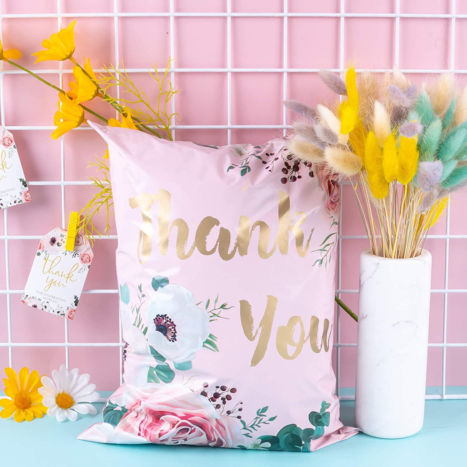 WRAPLA 25 x 33cm (10 x 13 inches) Poly Mailers Shipping Bags Thank You Notes Flowers Surrounded Pink Poly Mailers 2.3 Mil Heavy Duty Self Seal Mailing Envelopes - 100 Pack