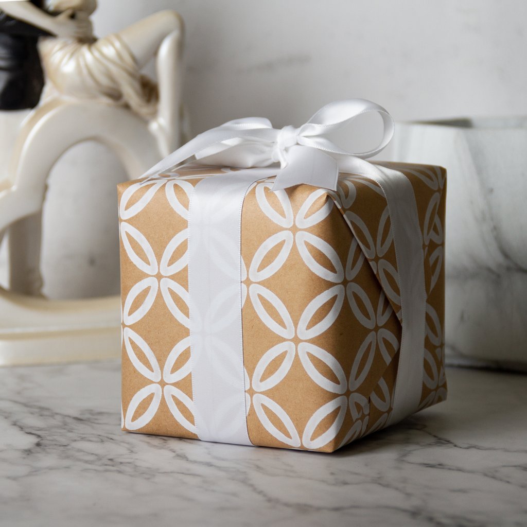 WRAPLA Wrapping Paper Roll - Roll Black and White Geometry for Wedding, Birthdays, Valentines, Christmas - 5 Roll - 76 cm X 3 m Per Roll