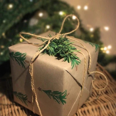 WRAPLA Christmas Wrapping Paper - Kraft Paper with Red and Green Pattern for Wedding, Birthdays, Valentines, Christmas - 5 Roll - 76 cm X 3 m Per Roll