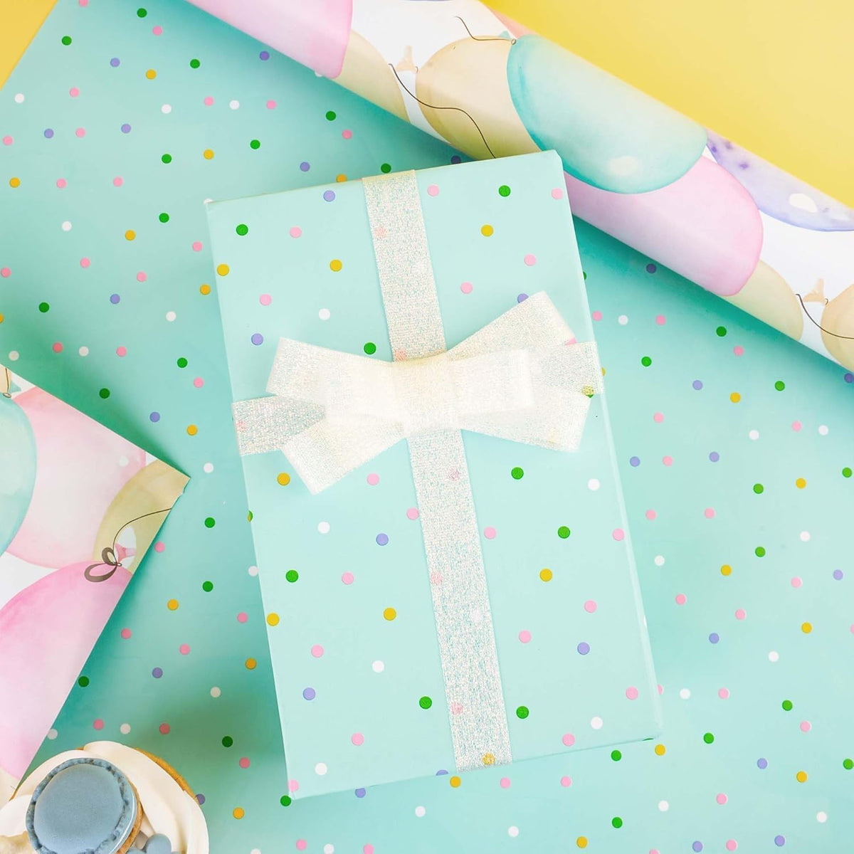 WRAPLA Bright Wrapping Paper, Balloons Dots For kid Birthday & Baby shower