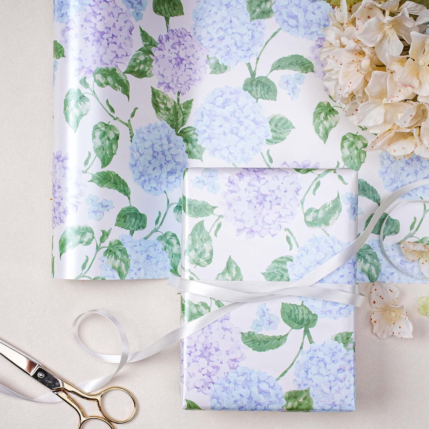 WRAPLA Reversible Wrapping Paper, Blue Floral Pearlescent Print 43cm x 10m