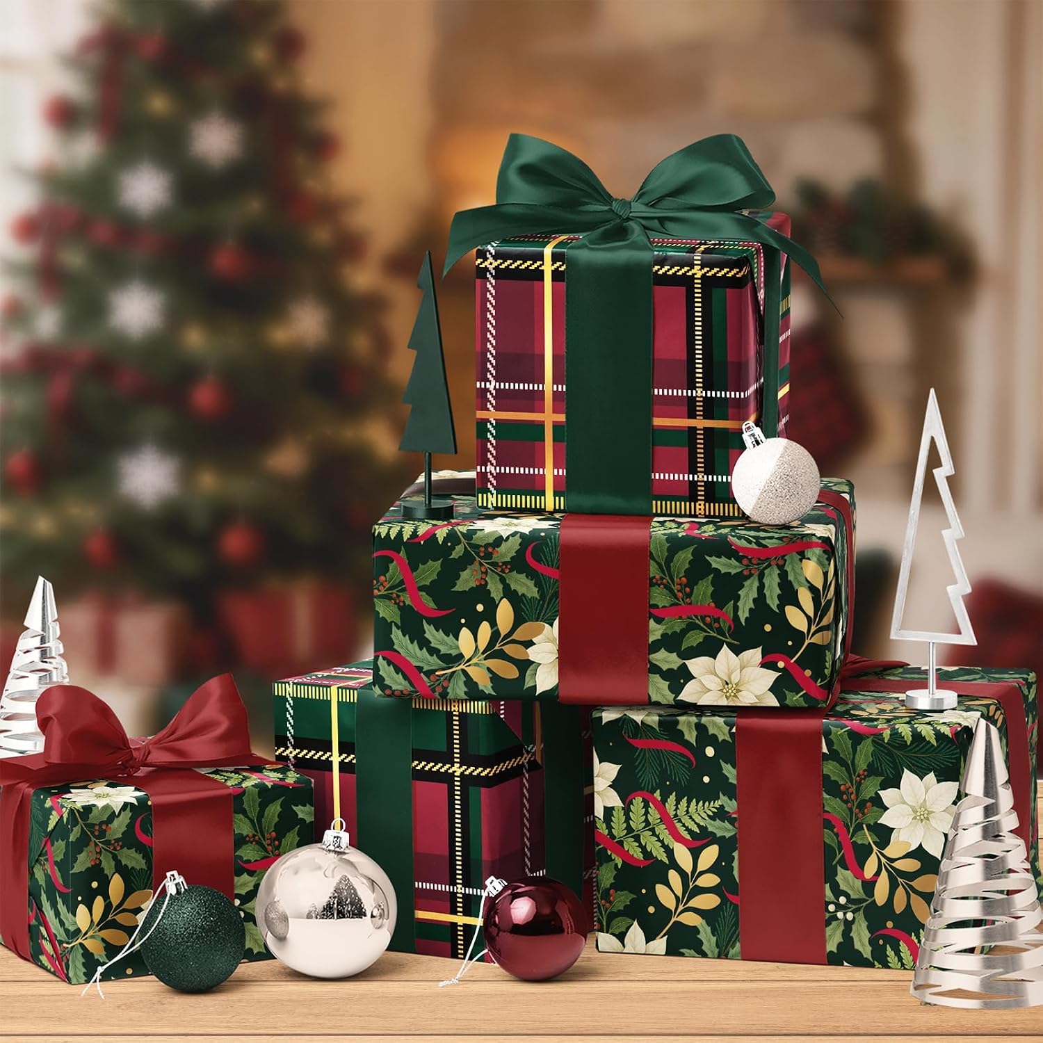 WRAPLA Reversible Christmas Wrapping Paper, Candy Cane Stripes 43cm x 10m