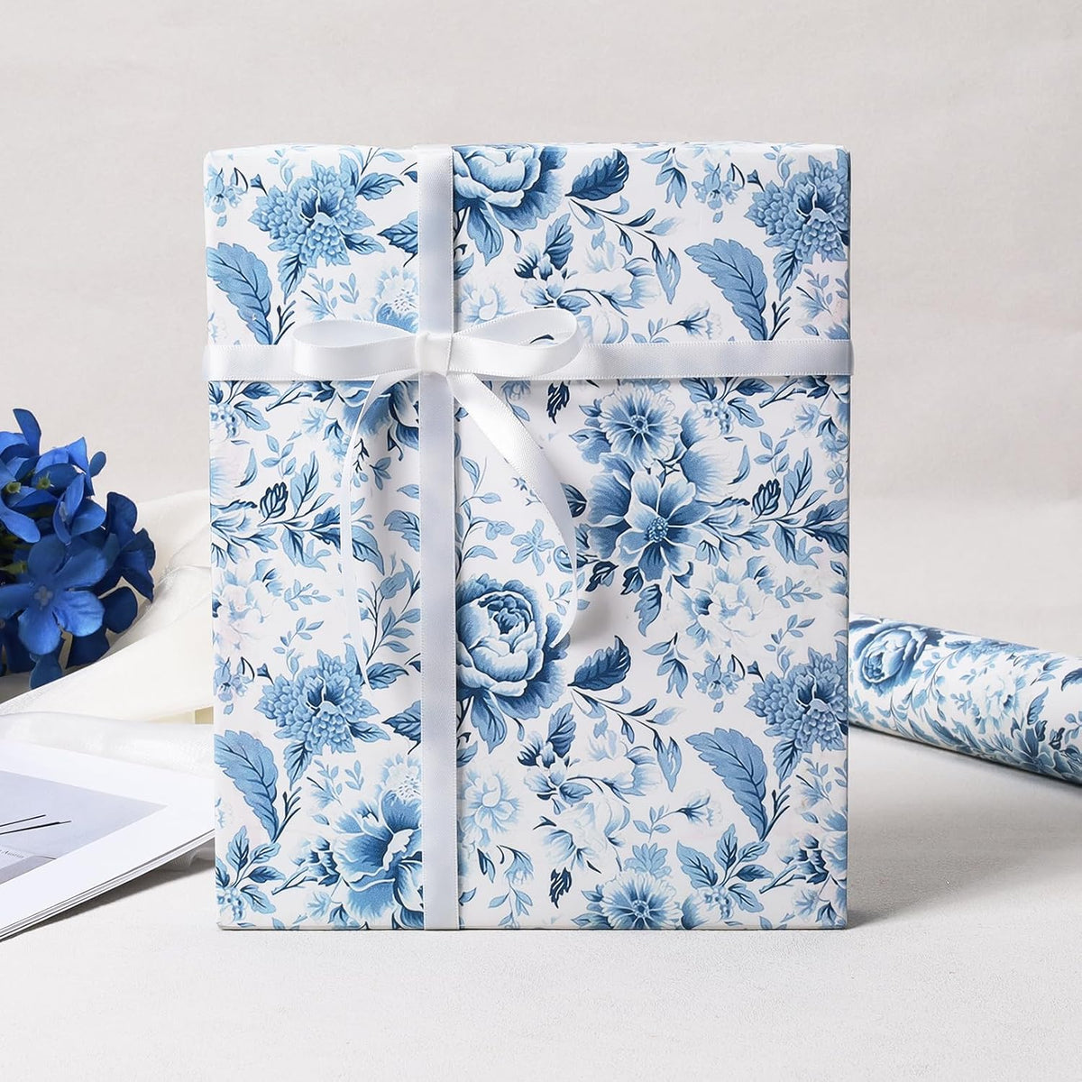 WRAPLA Reversible Wrapping Paper, Blue Floral Pearlescent Print 43cm x 10m