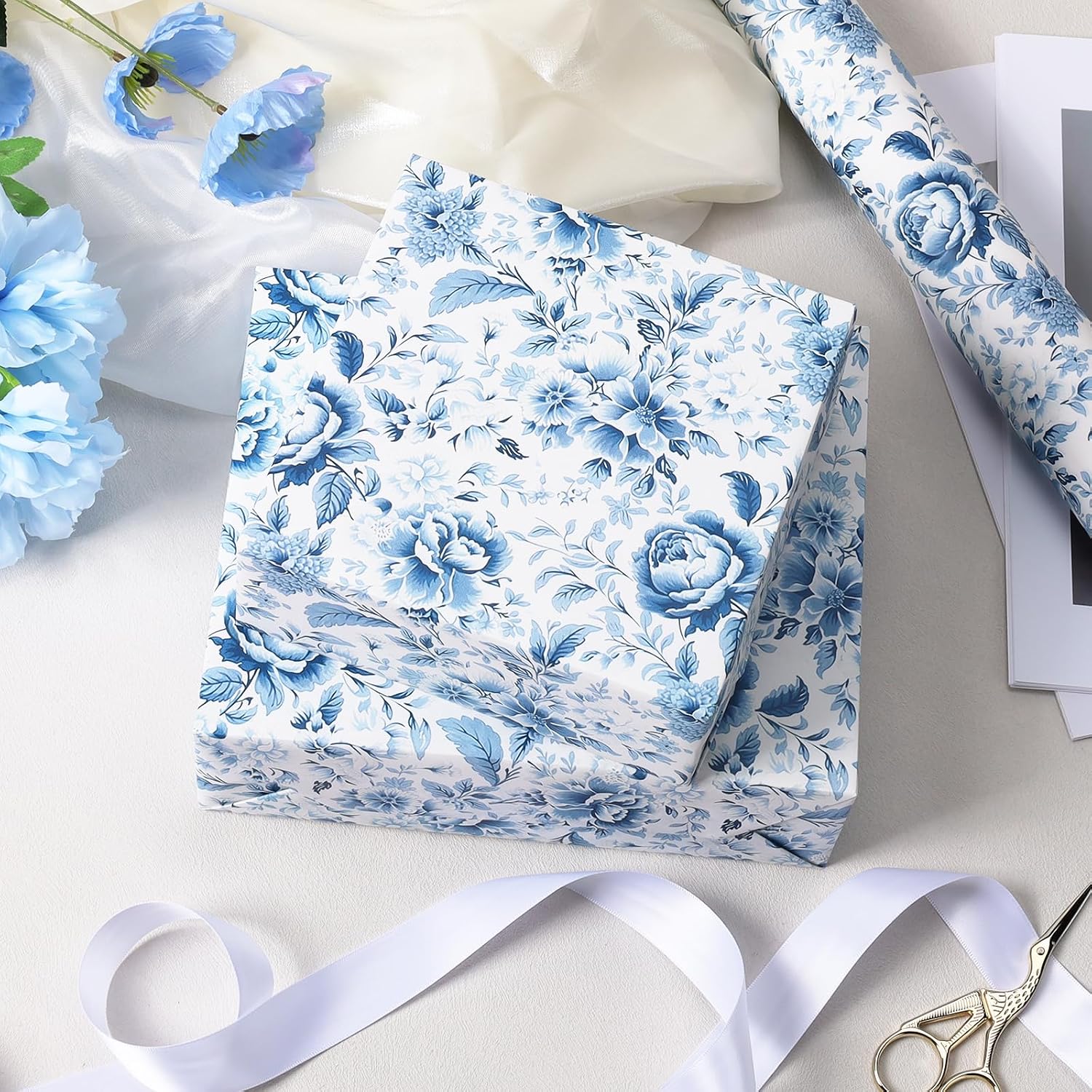 WRAPLA Reversible Wrapping Paper, Blue Floral Pearlescent Print 43cm x 10m