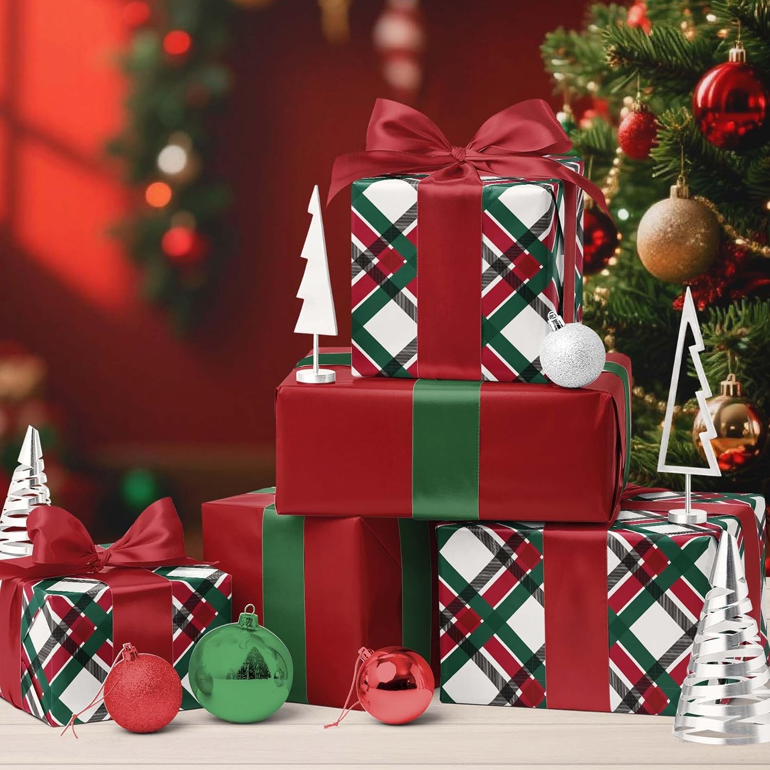 WRAPLA Reversible Christmas Wrapping Paper, Candy Cane Stripes 43cm x 10m