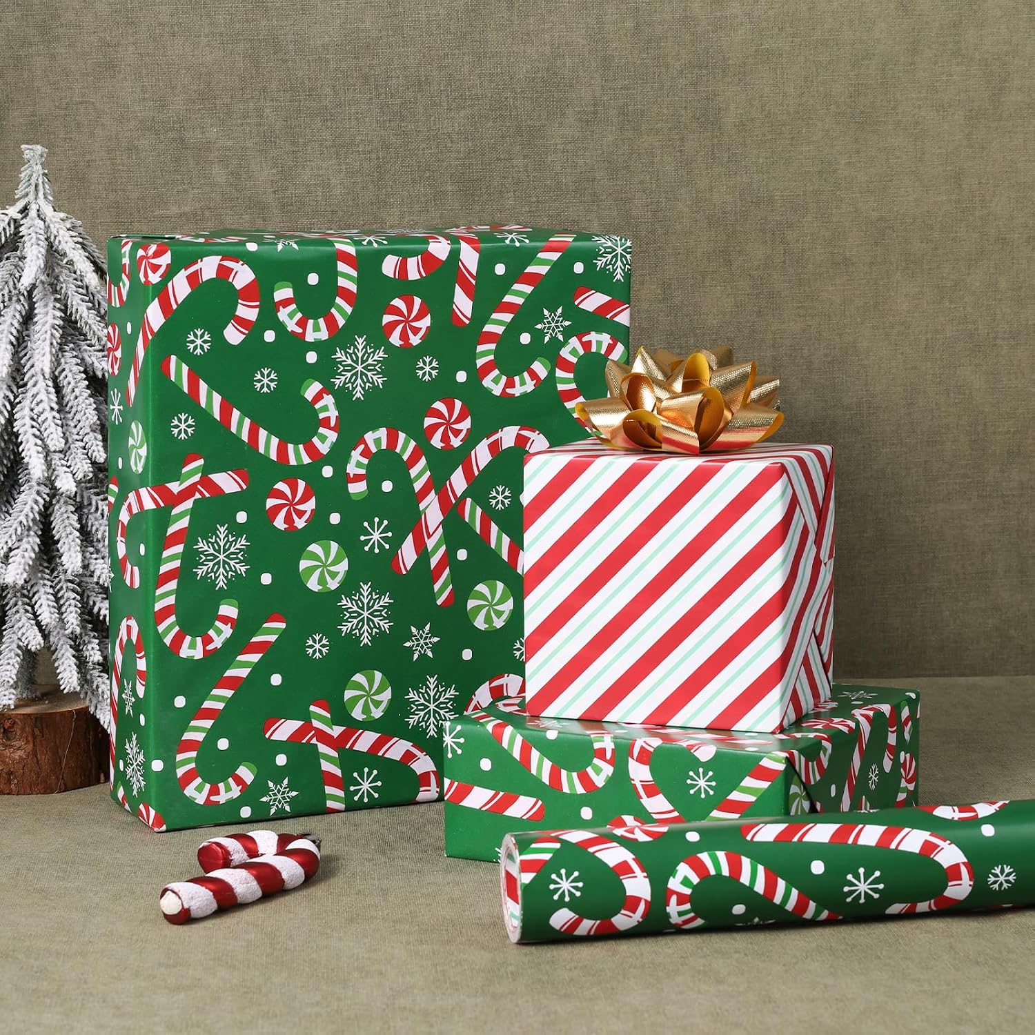 WRAPLA Reversible Christmas Wrapping Paper, Candy Cane Stripes 43cm x 10m